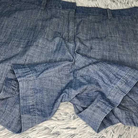LANDS Ends Shorts Size 10 - Picture 2 of 8
